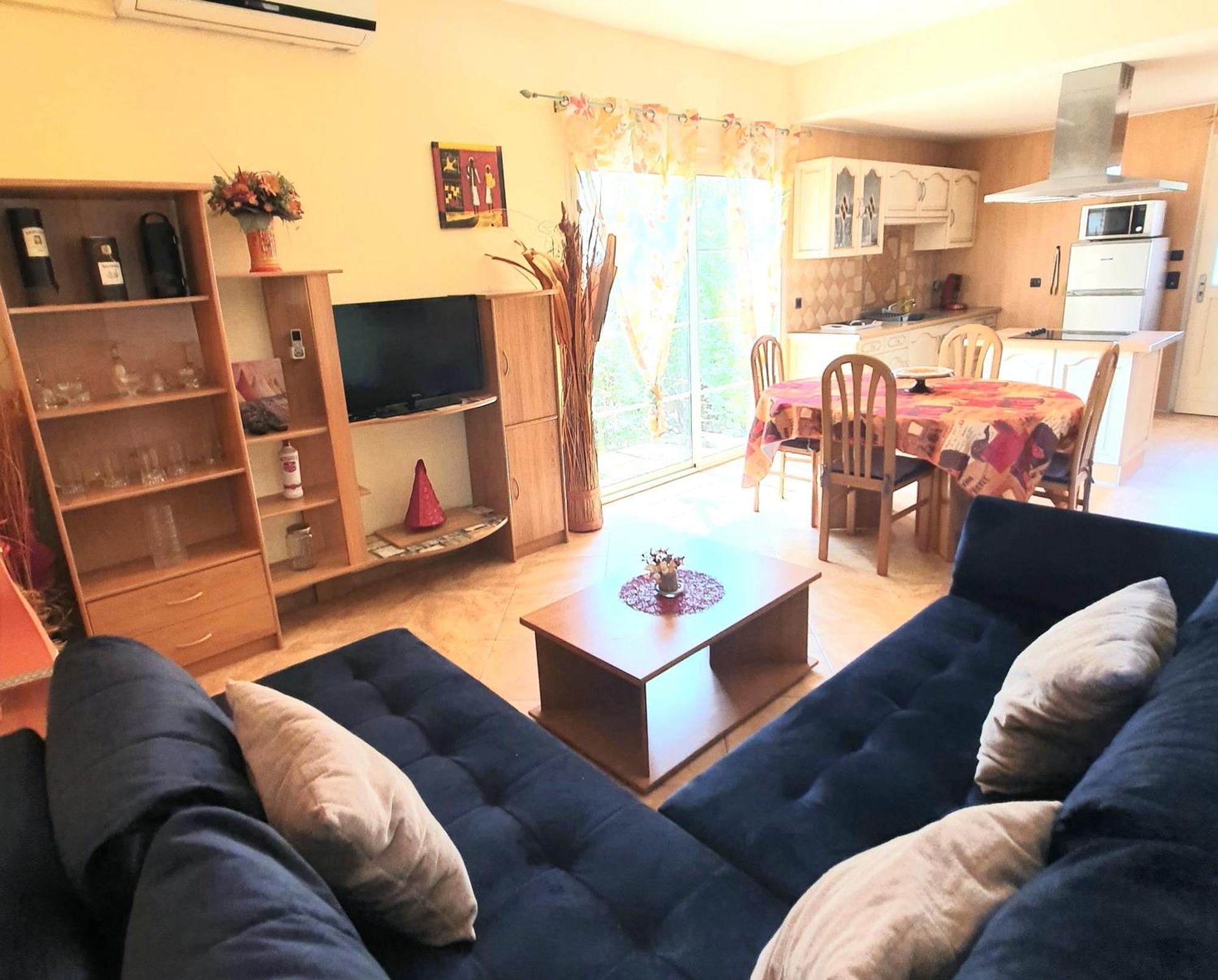Saint Julien Apartment *